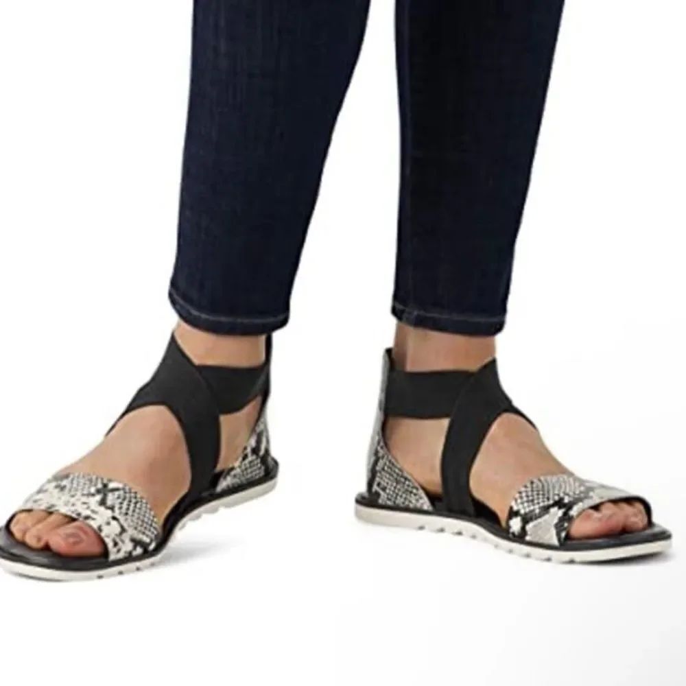 SOREL | Ella Black and White Snake Strappy Sandals Open Toe Women’s Size 8